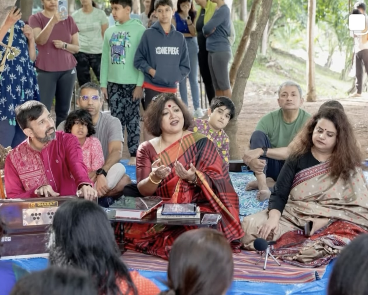 Open-air session under the trees